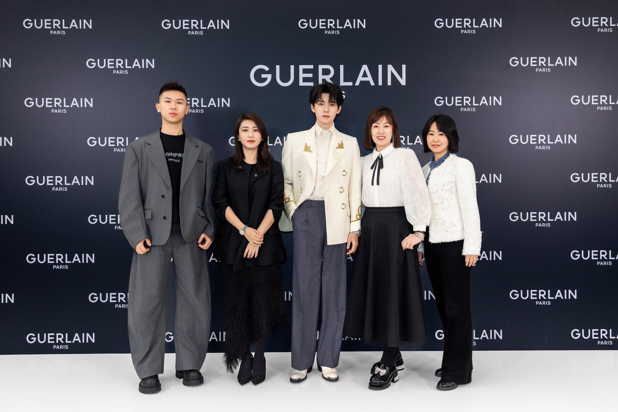 ���������Ӫ�˲�Ӫ�˾�����������⽣�� ���������Ӫ�˲���ͻ���ϵ������⼈֣�ȡ� ������������⼤ʹ���Ȼ��⽣�� �����������������۾���⽥��ϼ⼥⼠�� ������������������������⼥⼠.JPG